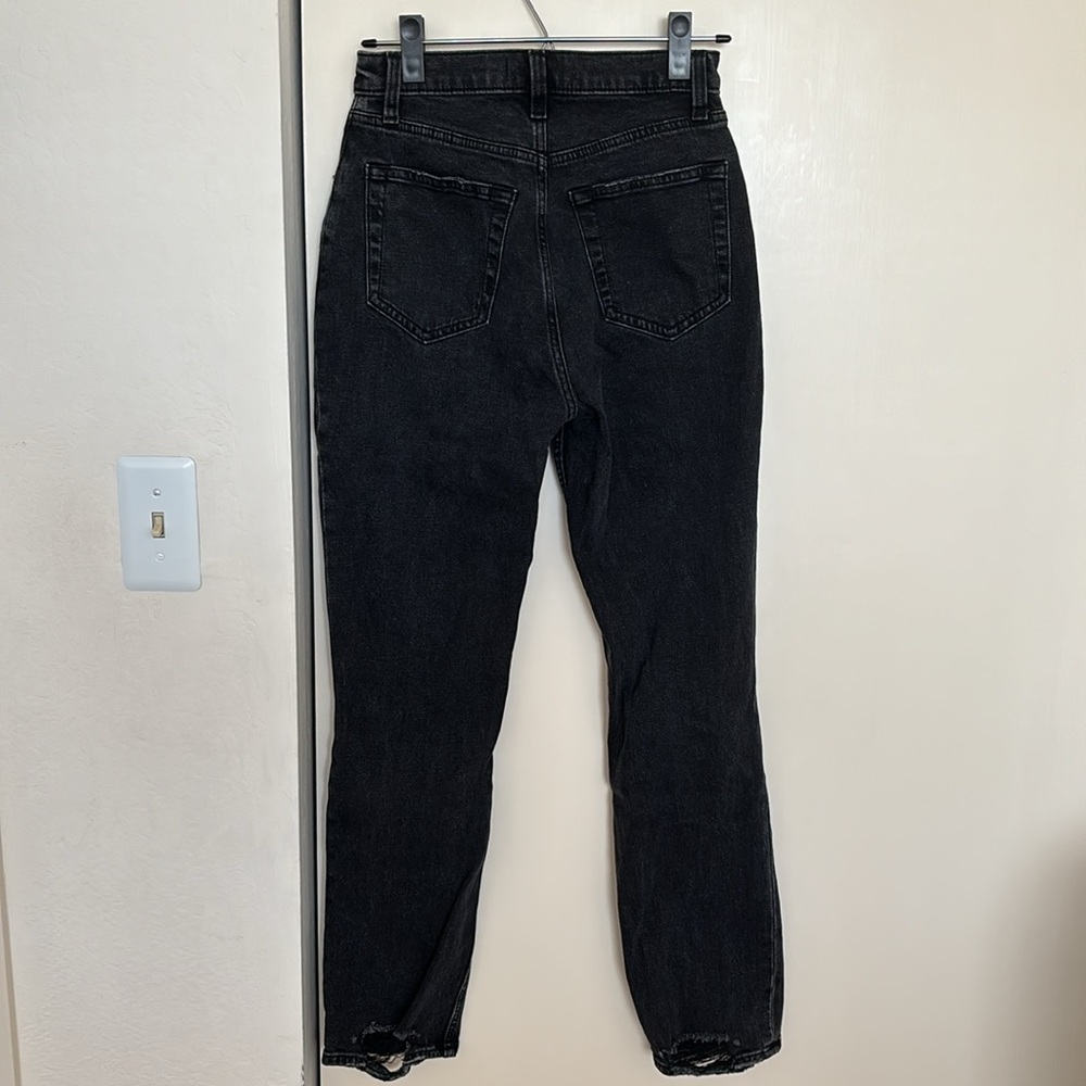 A&F High Rise Ankle Straight Jeans - Picture 3 of 6
